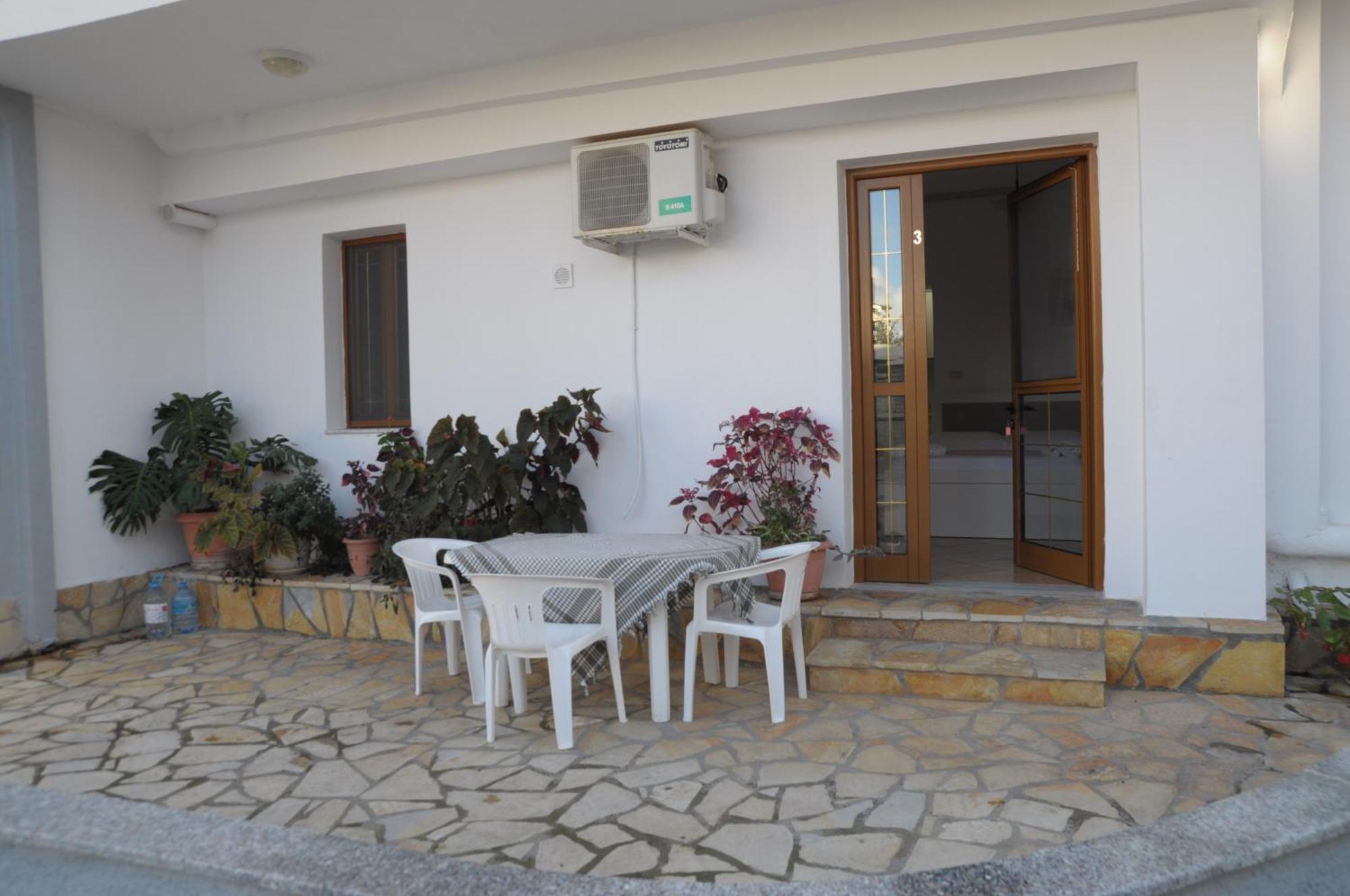 Hola Rooms Ksamil Exterior photo