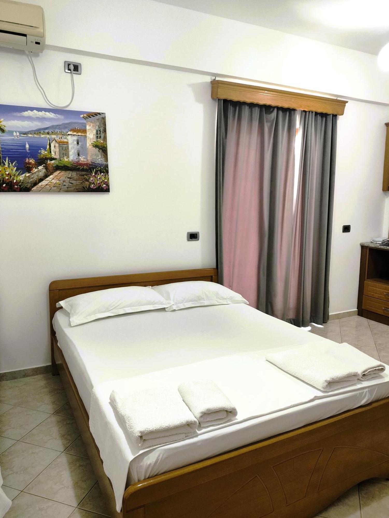 Hola Rooms Ksamil Exterior photo